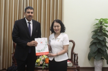 Oman sẽ hỗ trợ xe cứu thương chuyên dụng cho Hội Chữ thập đỏ Việt Nam