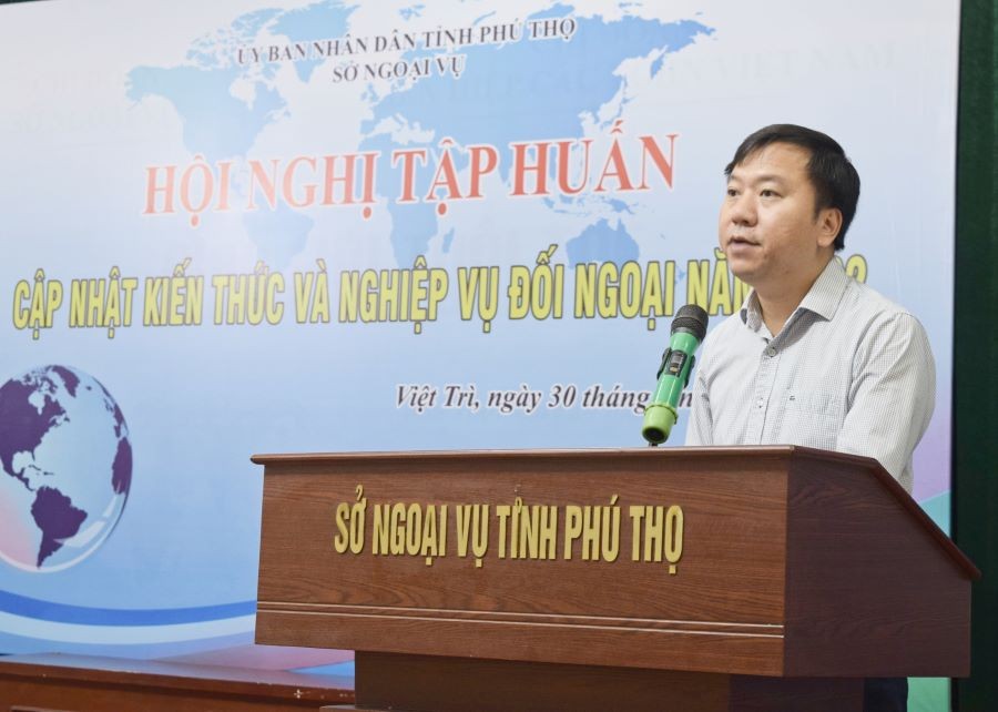 Phú Thọ: Bồi dưỡng, cập nhật kiến thức và nghiệp vụ đối ngoại cho gần 100 học viên