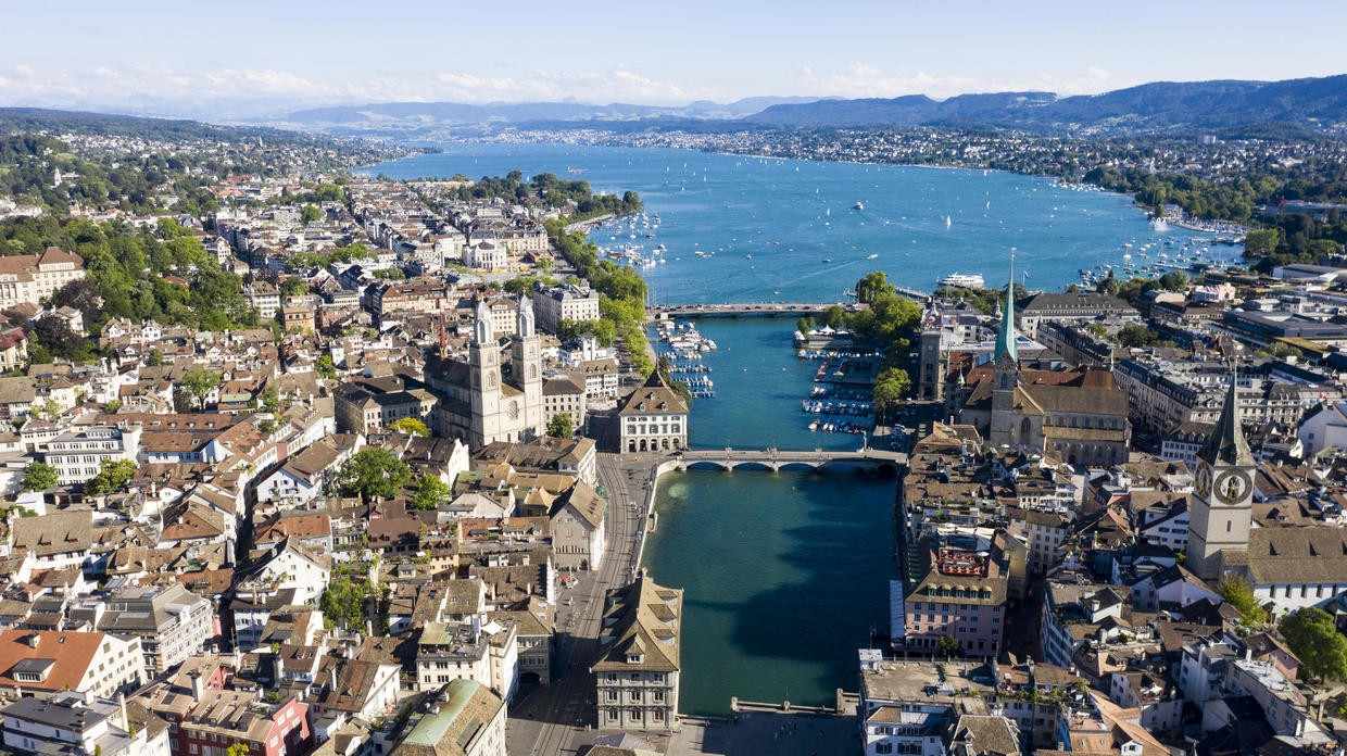 Thành phố Zurich nhìn từ trên cao. Ảnh: CHRISTIAN ENDER / GETTY IMAGES