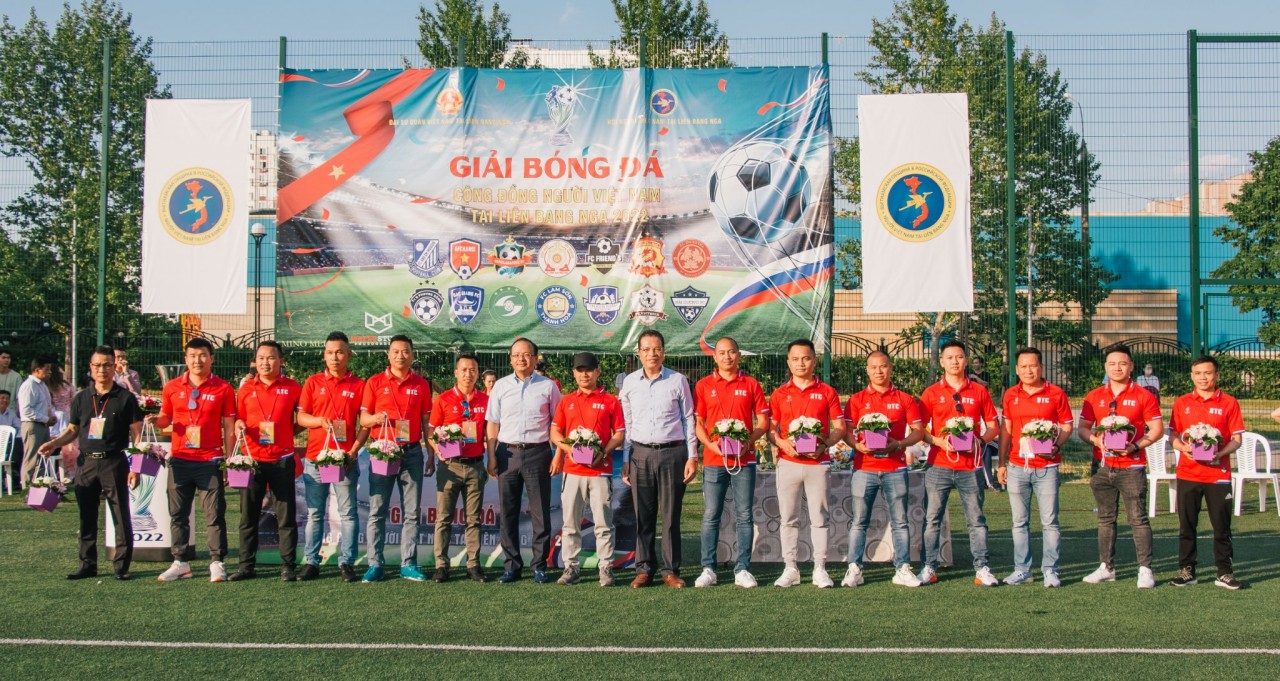 Sôi động giải bóng đá của người Việt tại Liên Bang Nga