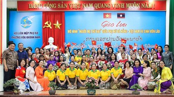 Mô hình “Người mẹ thứ hai”: Mở rộng vòng tay đong đầy thương yêu dành cho các sinh viên Lào