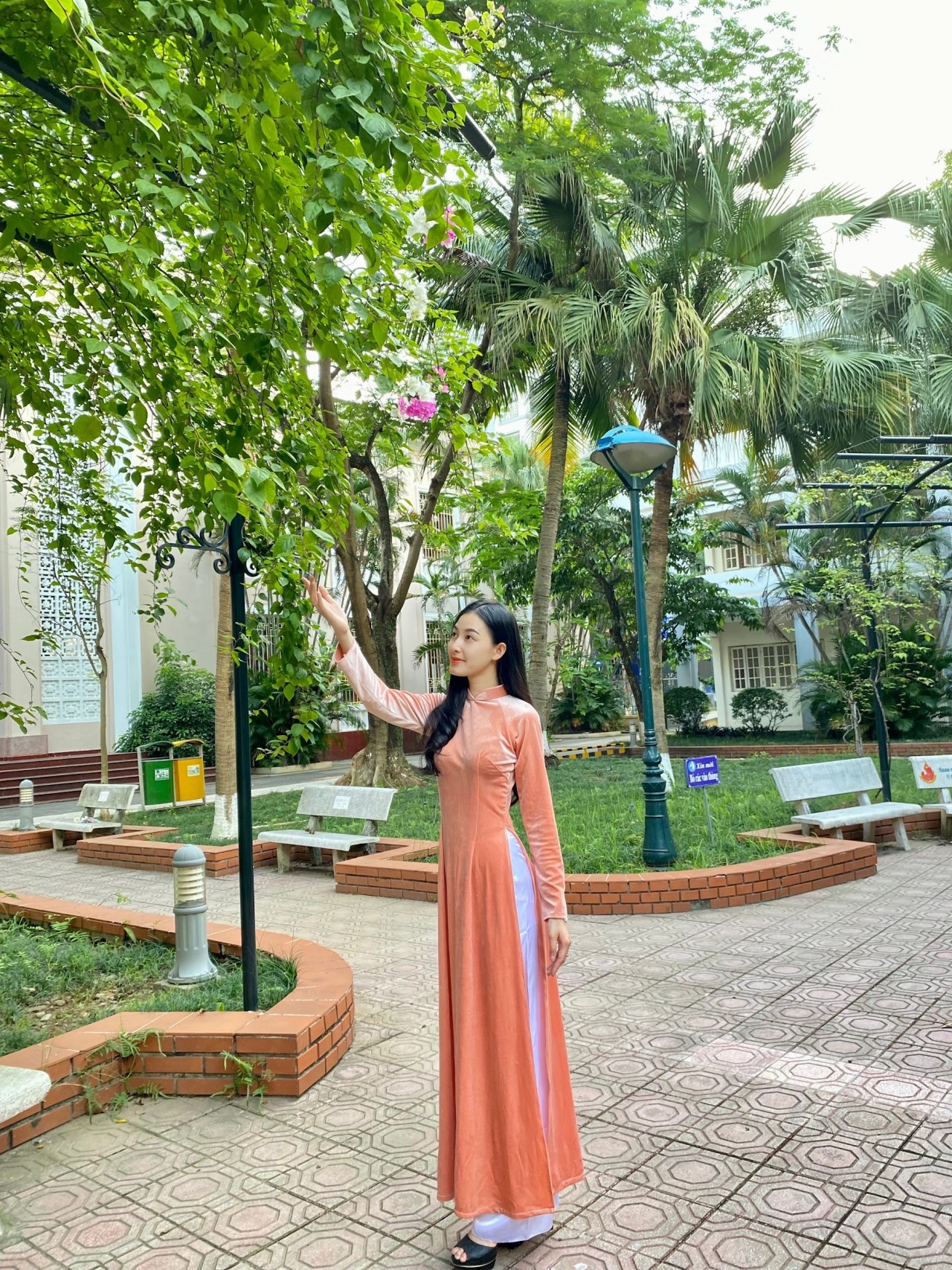 Cuộc thi Kỷ vật kể chuyện: nhiều câu chuyện cảm động về tình nghĩa Việt - Lào Cuộc thi Kỷ vật kể chuyện: nhiều câu chuyện cảm động về tình nghĩa Việt - Lào