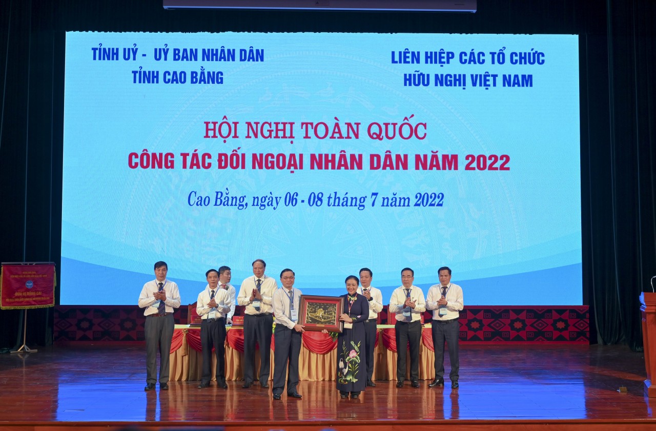 Nâng cao hiệu quả phối hợp hoạt động trong hệ thống Liên hiệp các tổ chức hữu nghị Việt Nam