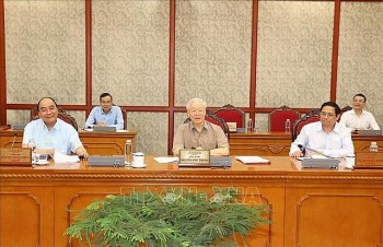 Tổng Bí thư Nguyễn Phú Trọng chủ trì họp Bộ Chính trị, Ban Bí thư xem xét những vấn đề nổi bật