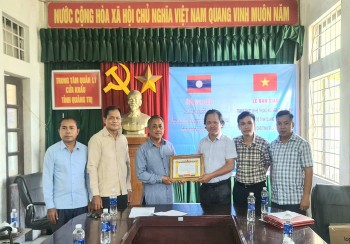 Quảng Trị hỗ trợ thiết bị phục vụ hội nghị trực tuyến cho tỉnh Salavan (Lào)
