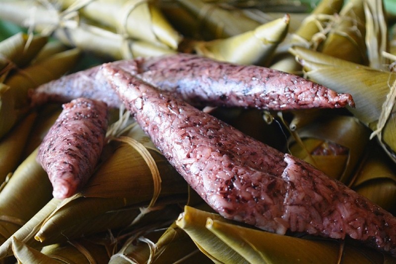 Bánh “tình yêu” của đồng bào Tà Ôi Bánh “tình yêu” của đồng bào Tà Ôi