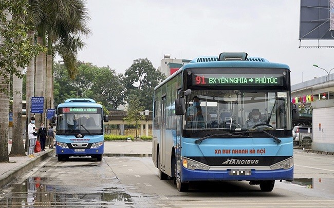 Xe buýt Hà Nội chạy 100% công suất từ ngày 15/7