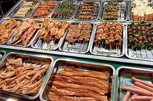 Khám phá ẩm thực phố đi bộ Kim Đồng