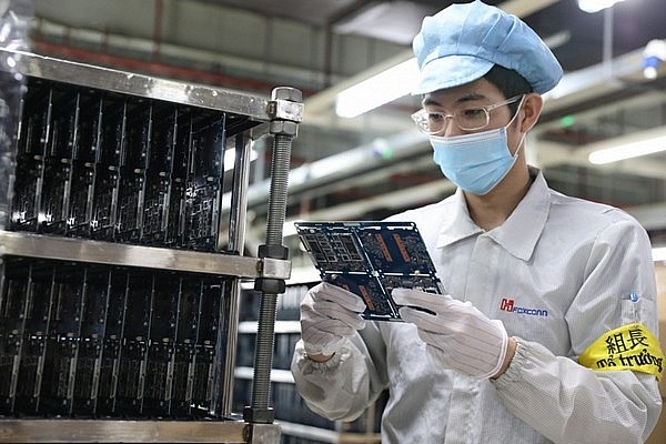 Ngành điện tử Việt Nam hướng tới tương lai bằng cải thiện kỹ năng, điều kiện làm việc