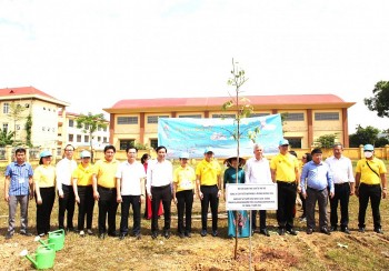 Vĩnh Phúc trồng cây hữu nghị, gắn kết quan hệ Việt Nam - Thái Lan
