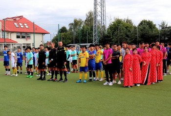 Người Việt tại Ba Lan khai mạc giải bóng đá Cộng đồng hè 2022