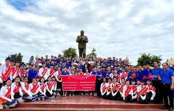 Tăng cường hoạt động hợp tác, giao lưu thanh niên biên giới Việt - Lào Tăng cường hoạt động hợp tác, giao lưu thanh niên biên giới Việt - Lào