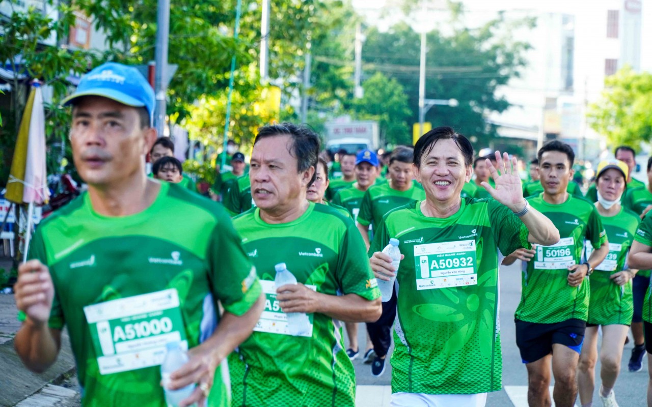 Hậu Giang: Hơn 8.500 người tham chạy Marathon vừa trải nghiệm thiên nhiên miền Tây sông nước