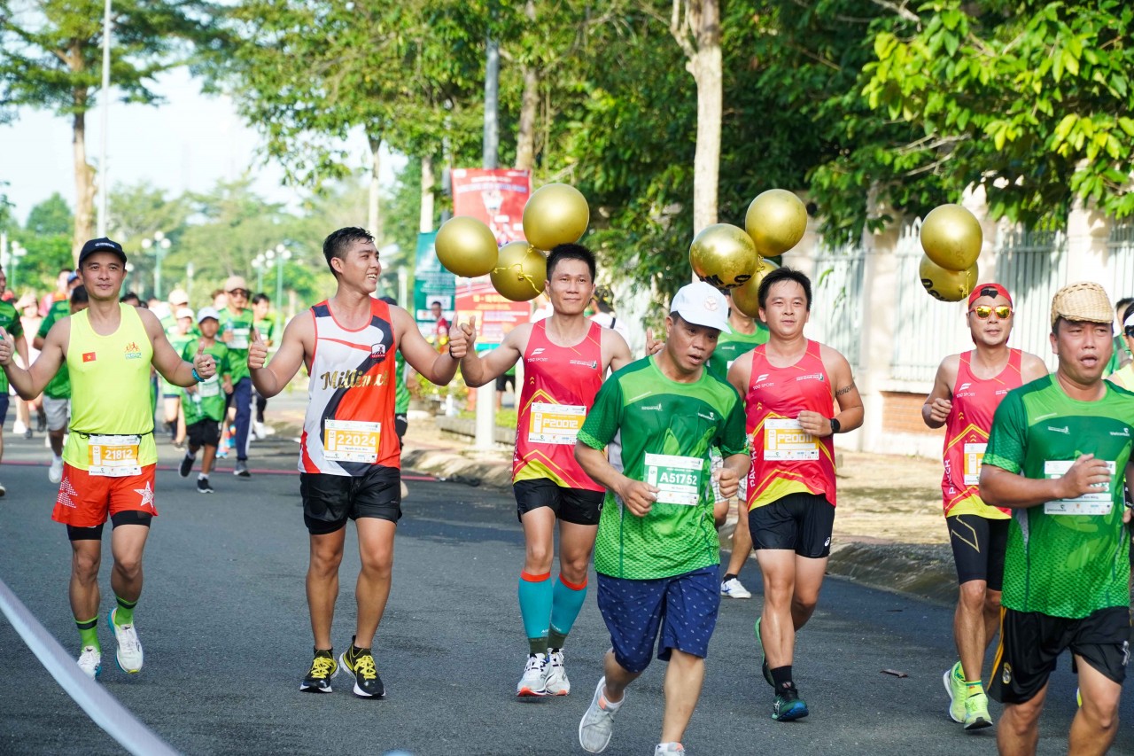 Hậu Giang: Hơn 8.500 người tham chạy Marathon vừa trải nghiệm thiên nhiên miền Tây sông nước