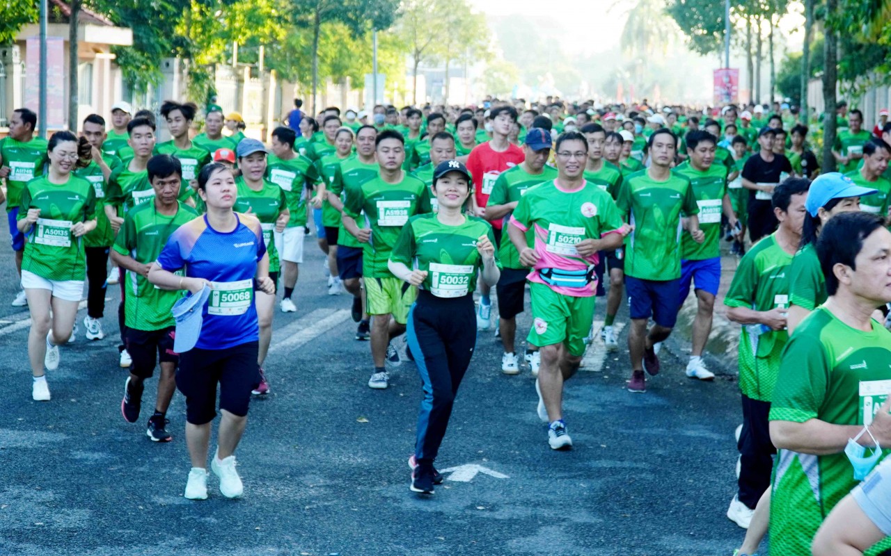 Hậu Giang: Hơn 8.500 người tham chạy Marathon vừa trải nghiệm thiên nhiên miền Tây sông nước