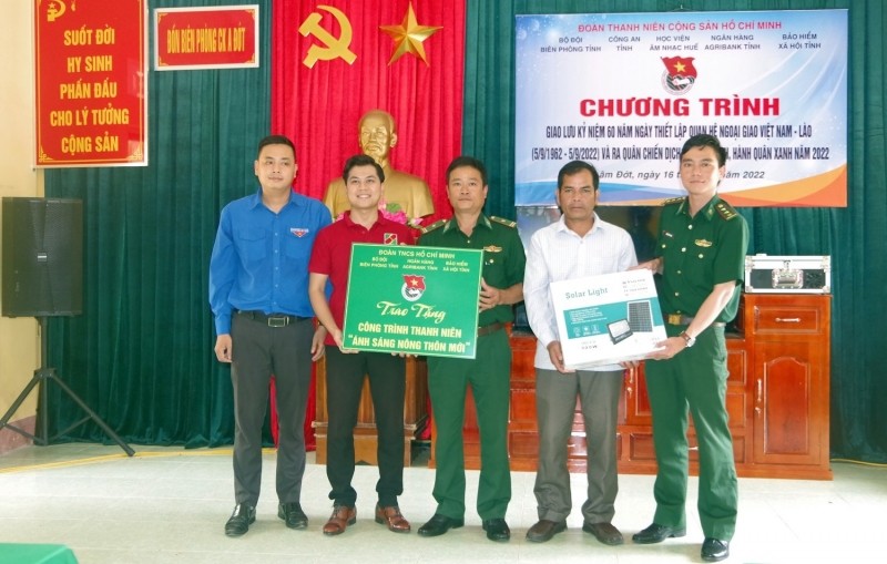 Thặt chặt mối quan hệ hữu nghị giữa 2 tỉnh Thừa Thiên Huế và Sê Kông (Lào) qua nhiều hoạt động ý nghĩa, thiết thực