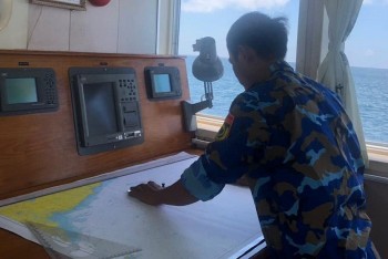 Tìm thấy 4 ngư dân trên tàu cá Bình Thuận bị mất liên lạc