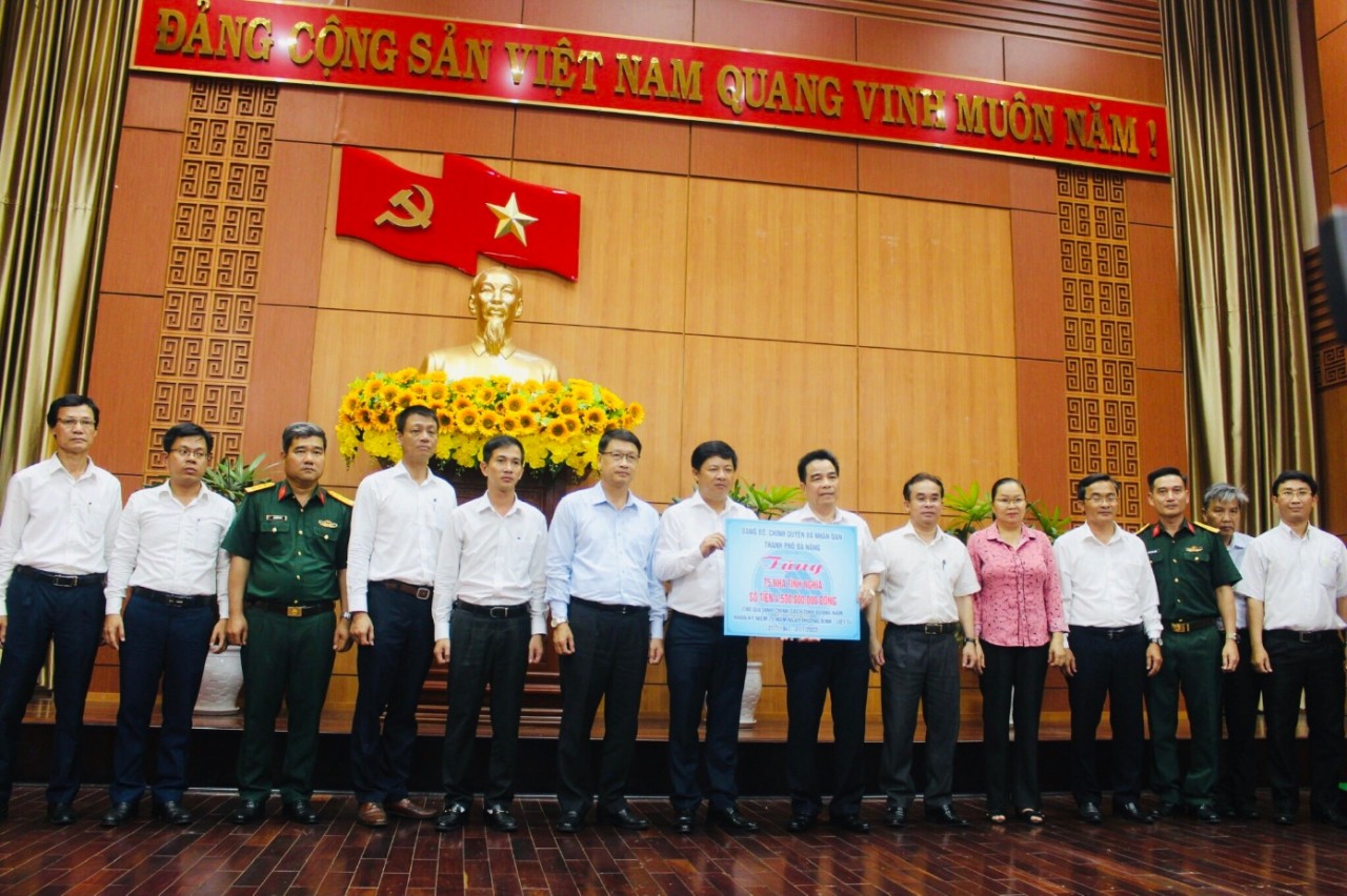TP. Đà Nẵng tặng 75 Nhà tình nghĩa tới người có công tại Quảng Nam