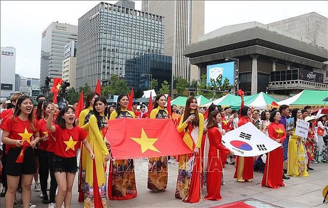 Lễ hội Văn hóa Việt Nam tại Hàn Quốc lần thứ 9 với thông điệp “Kết nối cộng đồng – Tôn vinh văn hóa Việt – Giao lưu văn hóa Hàn Việt”