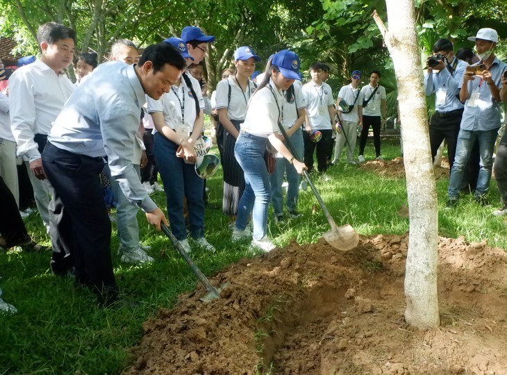 Thanh niên kiều bào tự hào và biết ơn Chủ tịch Hồ Chí Minh