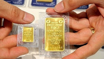 Ngày 25/7: giá vàng SJC và vàng thế giới cùng lao dốc