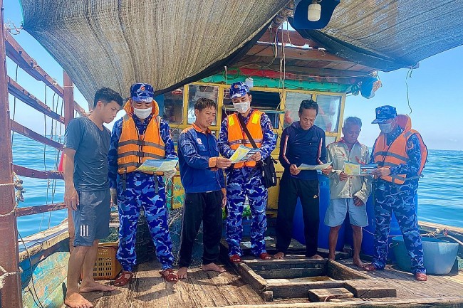 Tuyên truyền Luật CSBVN cho ngư dân: Nâng cao nhận thức pháp luật về phòng, chống IUU