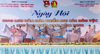 Hơn 200 thiếu nhi dân tộc thiểu số khu vực phía Nam giao lưu văn hóa tại Trà Vinh
