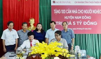 Hỗ trợ xây dựng 100 ngôi nhà cho người nghèo trên địa bàn huyện miền núi ở Thừa Thiên Huế Hỗ trợ xây dựng 100 ngôi nhà cho người nghèo trên địa bàn huyện miền núi ở Thừa Thiên Huế