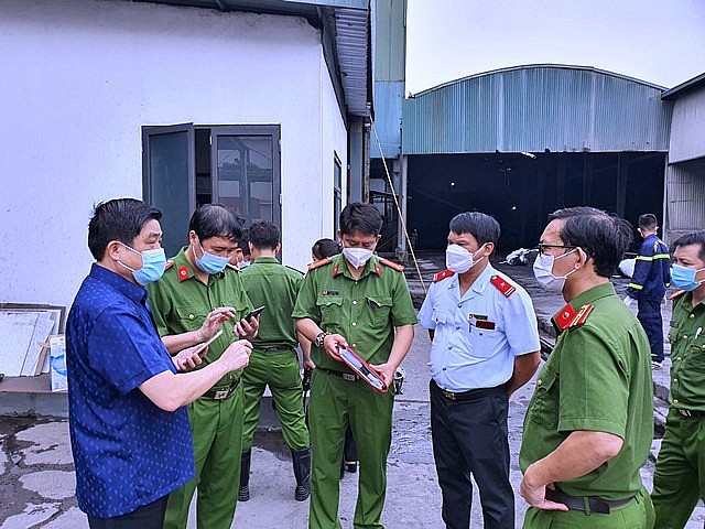 Cục trưởng ATLĐ Hà tất Thắng kiểm tra tình hình sau vụ công nhân tử vong ở công ty Daesang