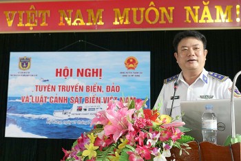Tuyên truyền Luật Cảnh sát biển Việt Nam đến người dân Hà Nội