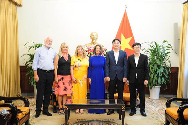 Gia đình Anh hùng Nguyễn Văn Lập góp phần xây dựng cộng đồng người Việt tại Hy Lạp