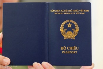 Tây Ban Nha công nhận hộ chiếu mới của Việt Nam Tây Ban Nha công nhận hộ chiếu mới của Việt Nam