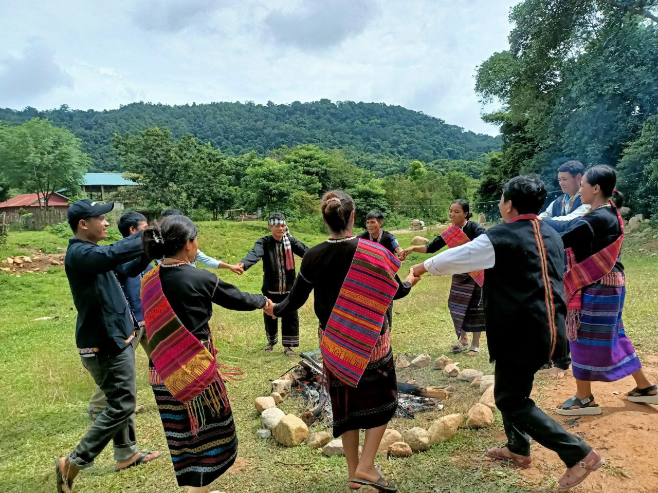 Helvetas Việt Nam nâng cao năng lực làm du lịch sinh thái cho các cộng đồng dân tộc thiểu số