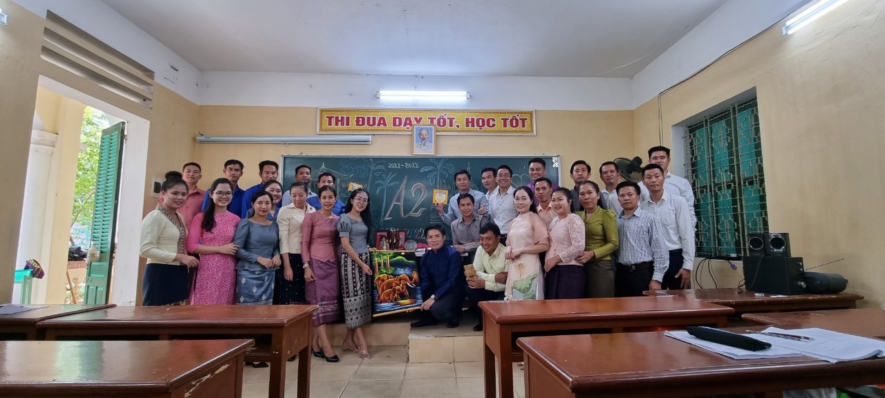 Trường Hữu nghị 80 tổ chức chuỗi hoạt động vun đắp tình hữu nghị 3 nước Việt - Lào - Campuchia