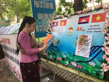 Trường Hữu nghị 80 tổ chức chuỗi hoạt động vun đắp tình hữu nghị 3 nước Việt - Lào - Campuchia Trường Hữu nghị 80 tổ chức chuỗi hoạt động vun đắp tình hữu nghị 3 nước Việt - Lào - Campuchia