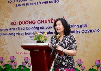 Hòa Bình: 98 cán bộ tập huấn về bình đẳng giới và an toàn sức khỏe phụ nữ trong thời kỳ Covid-19