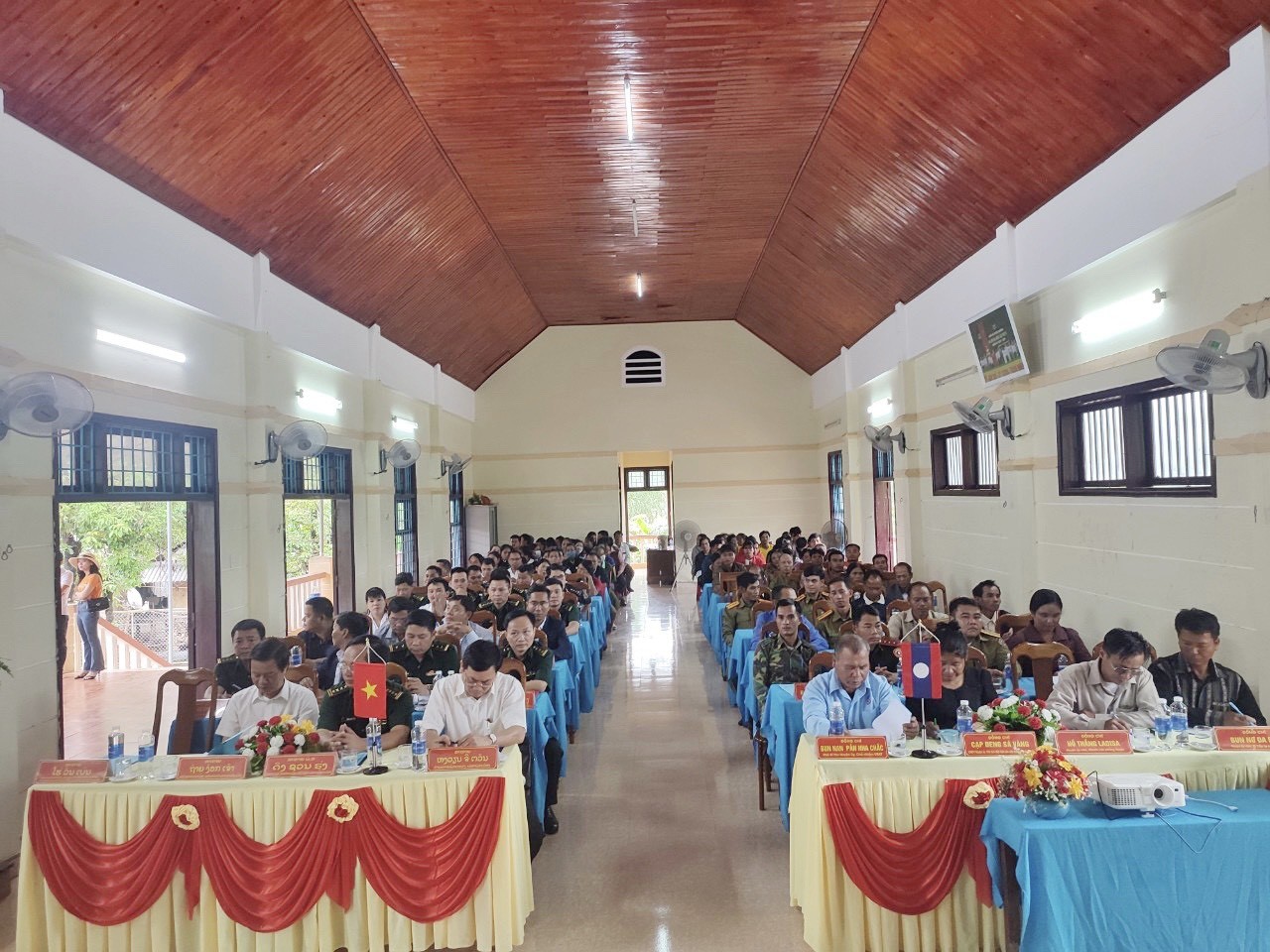 Quang cảnh Hội nghị. Quang cảnh Hội nghị.