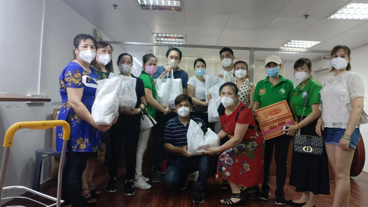 Trao 511 suất quà cho người Việt gặp khó khăn tại Macau (Trung Quốc)