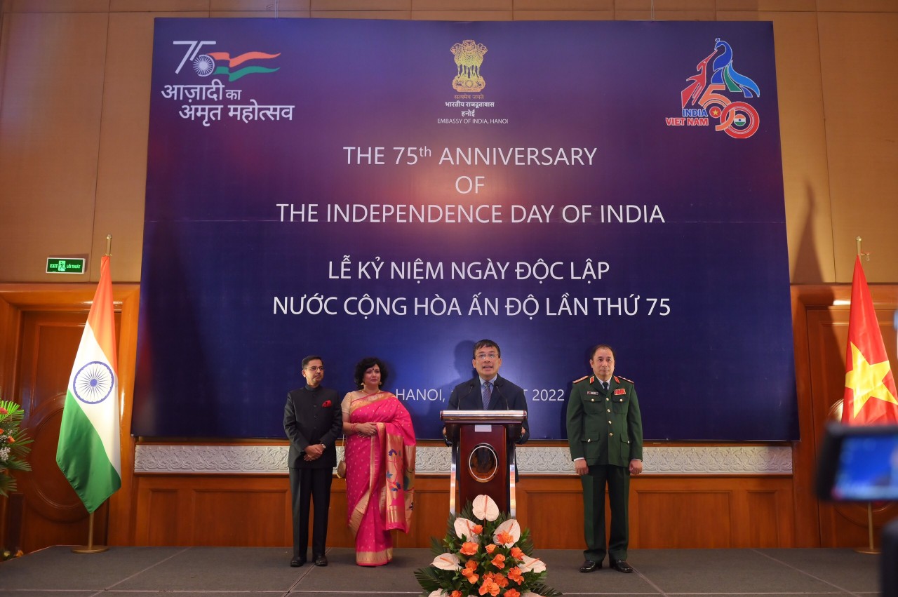 Long trọng kỷ niệm 75 năm Ngày độc lập nước cộng hoà Ấn Độ