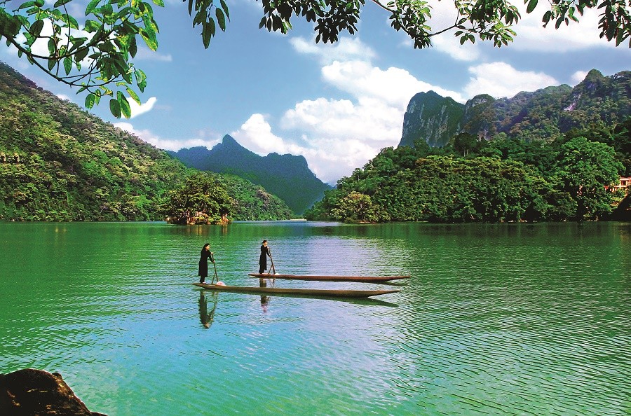 Hồ Ba Bể (Nguồn: Du lịch Việt Nam).