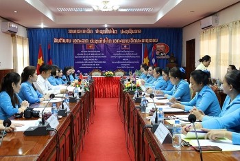Quảng Bình và Khăm Muộn (Lào) tăng cường hợp tác về công tác phụ nữ Quảng Bình và Khăm Muộn (Lào) tăng cường hợp tác về công tác phụ nữ
