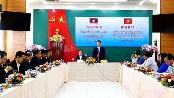 Quảng Ngãi và Champasak (Lào) tăng cường hợp tác trong công tác Mặt trận Quảng Ngãi và Champasak (Lào) tăng cường hợp tác trong công tác Mặt trận
