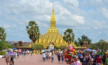 Hợp tác du lịch Việt Nam - Lào sôi động, hiệu quả Hợp tác du lịch Việt Nam - Lào sôi động, hiệu quả