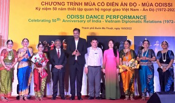 Giao lưu múa cổ điển ODISSI Ấn Độ tại Đắk Lắk