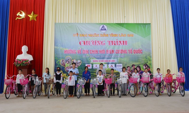 Lào Cai hướng về Dìn Chin – Nơi biên cương Tổ quốc