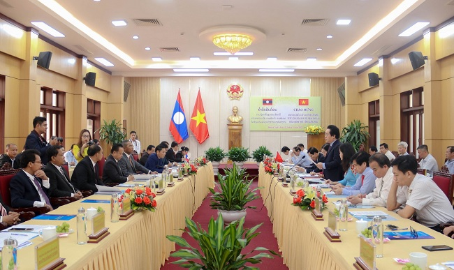 Vun đắp mối quan hệ hữu nghị và tăng cường hợp tác giữa 2 tỉnh Quảng Ngãi và Attapeu (Lào) Vun đắp mối quan hệ hữu nghị và tăng cường hợp tác giữa 2 tỉnh Quảng Ngãi và Attapeu (Lào)