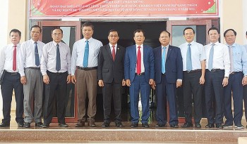 Thừa Thiên Huế và Sê Kông (Lào) thắt chặt tình đoàn kết và tăng cường hợp tác trên nhiều lĩnh vực