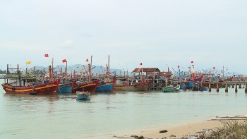 Quảng Bình bổ sung hơn 22 tỷ đồng hỗ trợ ngư dân vươn khơi bám biển Quảng Bình bổ sung hơn 22 tỷ đồng hỗ trợ ngư dân vươn khơi bám biển