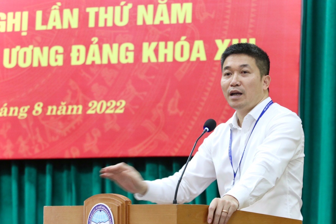 Chiều 29/8, Đảng ủy cơ quan Liên hiệp các tổ chức hữu nghị Việt Nam đã tổ chức Hội nghị nghiên cứu, học tập, quán triệt Nghị quyết Hội nghị lần thứ năm Ban chấp hành Trung ương Đảng khóa XIII (Hội nghị Trung ương 5 khóa XIII).