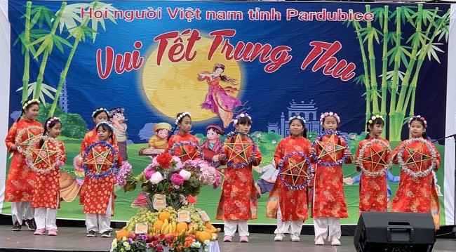 Cộng đồng người Việt tại Pardubice, Séc vui đón tết Trung thu